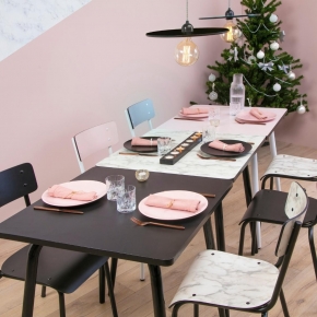 Table Retro Véra Carrée 70x70 - Stratifié Uni Rose Poudré - Pieds Blancs