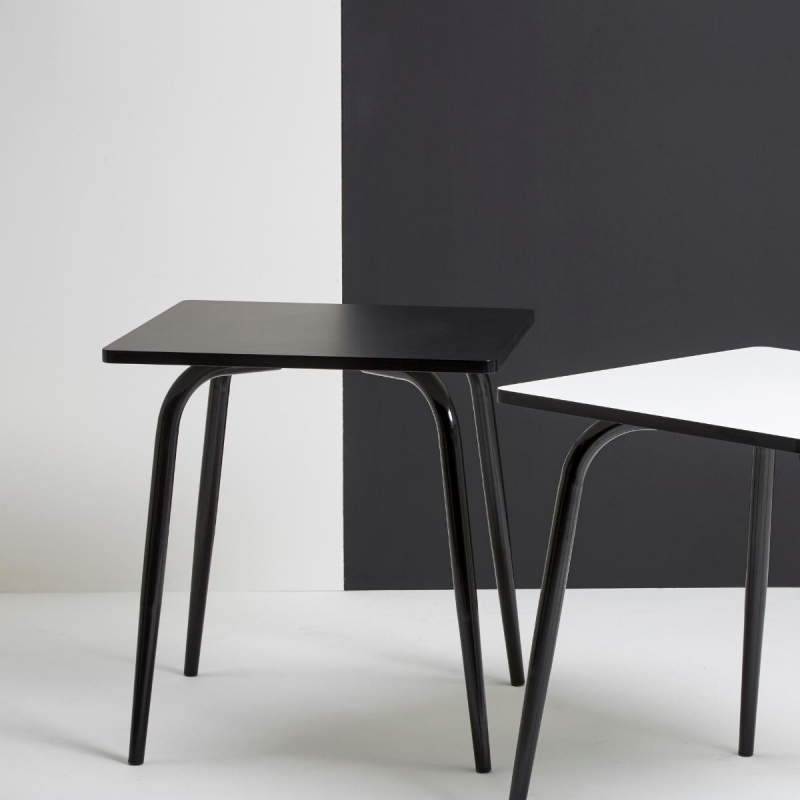 Table Retro Véra Carrée 70x70 – Stratifié uni Noir - Pieds Noirs