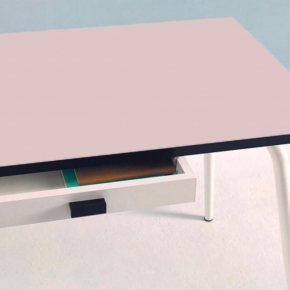 Table Véra avec Tiroir – Stratifié Uni Rose Poudré - Pieds Blancs