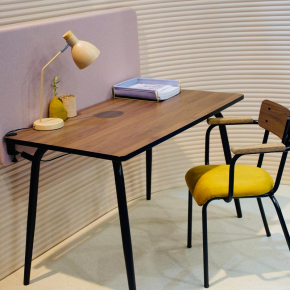 Table Retro Véra 120x70 – imprimé Bois Foncé - Pieds Noirs