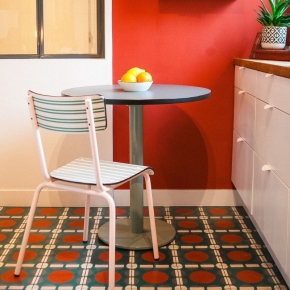 Chaise d’écolier Adulte Suzie Stratifié Dossier & Assise imprimé Saint Trop' Vert - pieds Rose Poudré