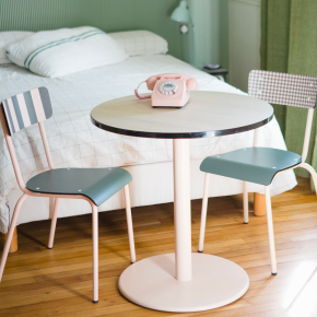NEW Chaise d’écolier Adulte Suzie Stratifié Dossier imprimé Mini Vichy & Assise uni Avocado - Pieds Rose Poudré