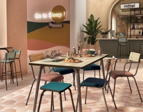 CAFÉ, HOTEL, RESTAURANT
