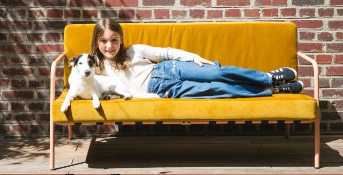 Les Gambettes se démarque t'elle par son style rétro coloré ?